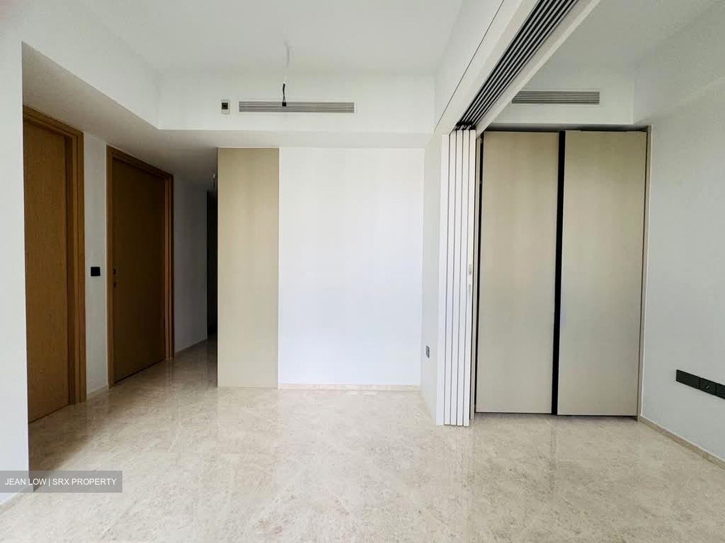 Hill House (D9), Apartment #581638061